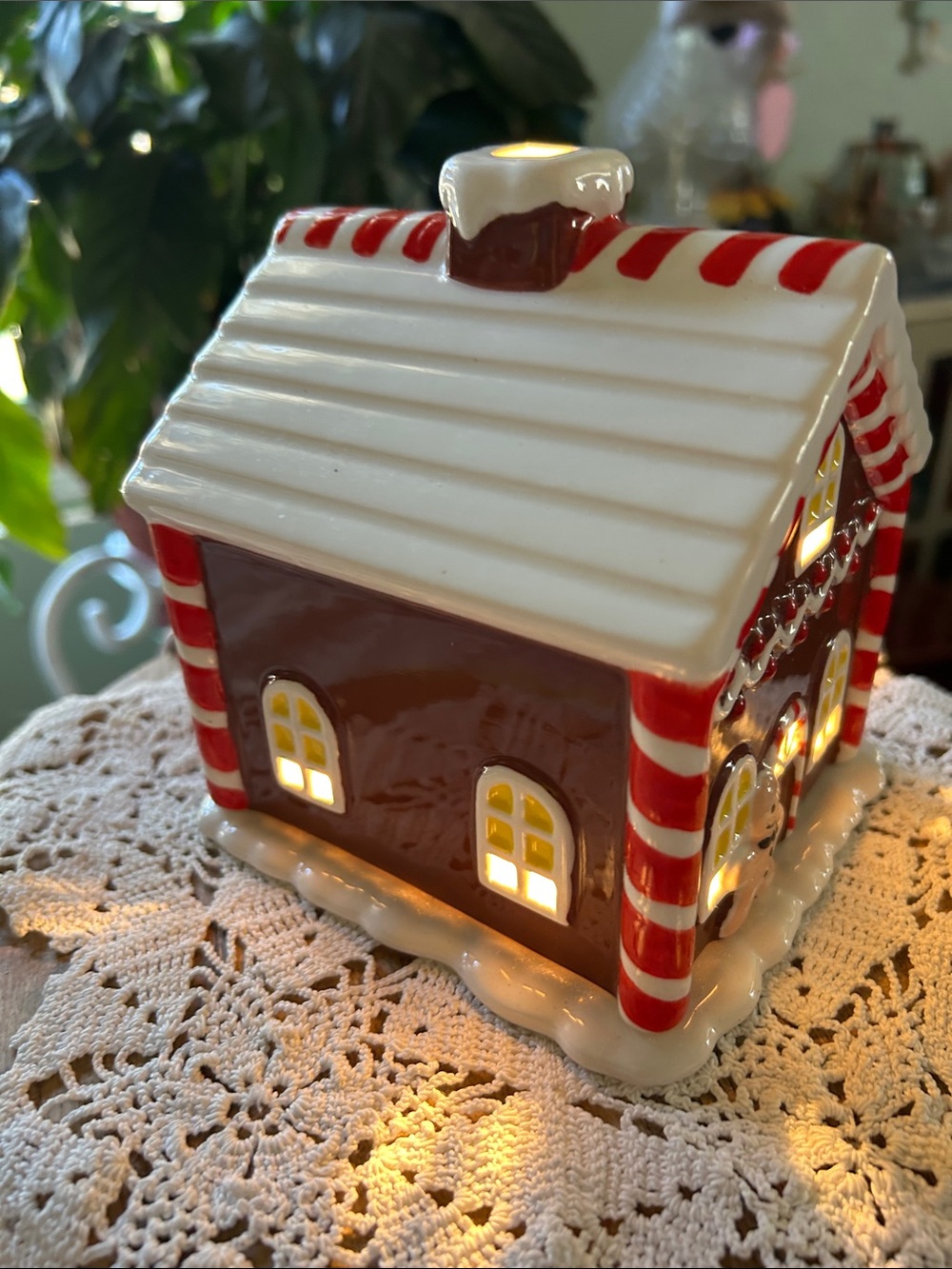 Gingerbread House Electric Wax Warmer New In Box Holidays Christmas EveryDay Use - Picture 7 of 16